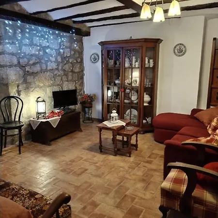 Masia Manonelles بيت للعطل Biosca