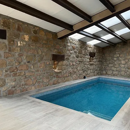 Masia Manonelles *